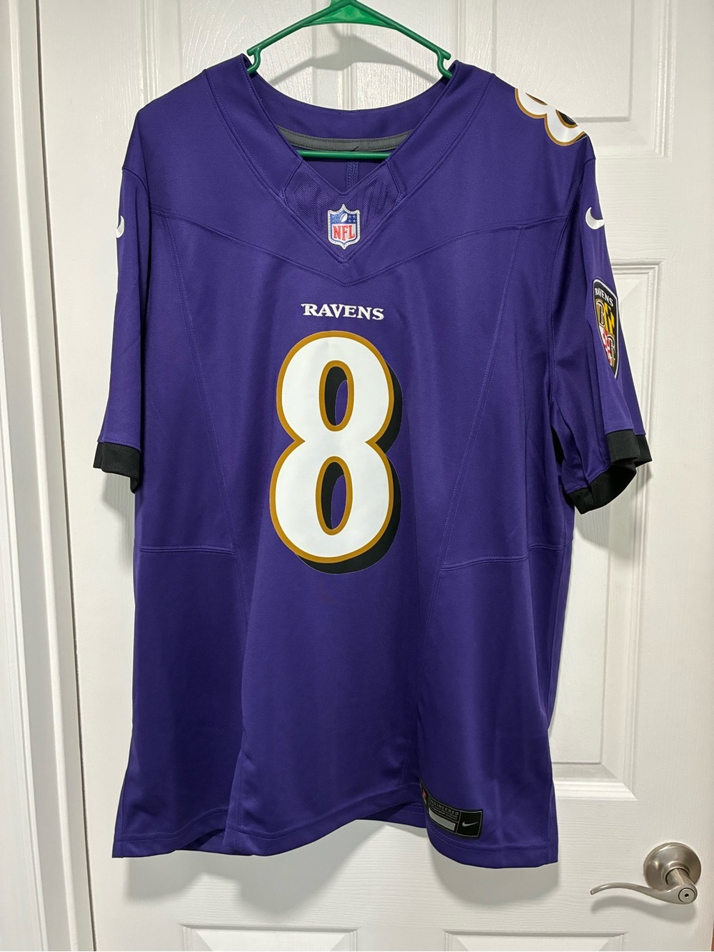 Nike Baltimore Ravens Lamar Jackson, Purple #8 Men's Football Jersey